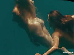 DustyPorn presents: Kelly brook & jessica szohr nude & sexy - piranha - hd