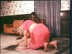 DustyPorn presents: Mallu maid cleavage show