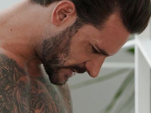 DustyPorn presents: Bruno max is moving a house when sexy papi kocic comes to pick up the boxes & makes him horny - papi